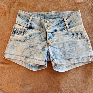 White washed Jean shorts